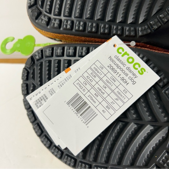 NWT Disney Hocus Pocus Crocs Size 11 - Picture 7 of 8
